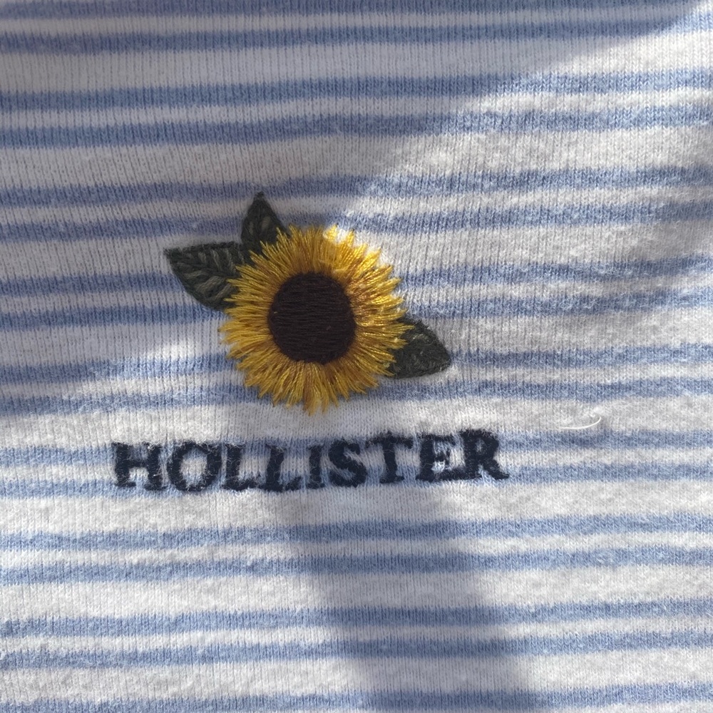 Blue and white striped hollister sunflower top
